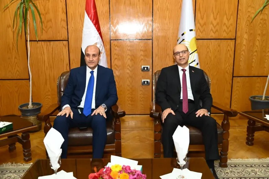 أحمد المنشاوي يستقبل محافظ أسيوط اللواء محمد علوان في حفل إفطار مجلس جامعة