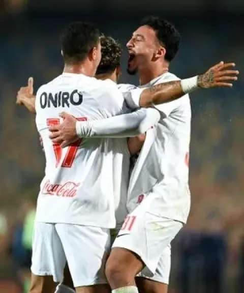 الزمالك وبيراميدز يعتليان الصدارة.. والأهلي يفقد القمة