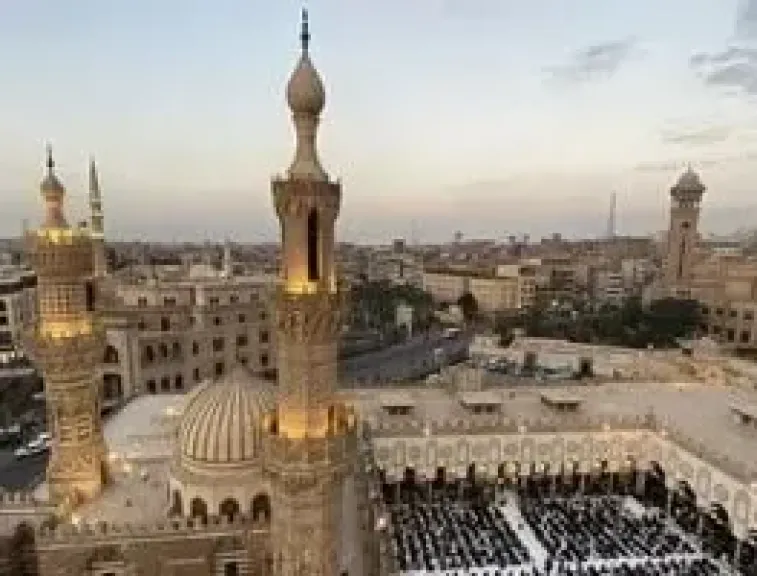 موعد الإفطار وصلاة التراويح سابع أيام رمضان 2026