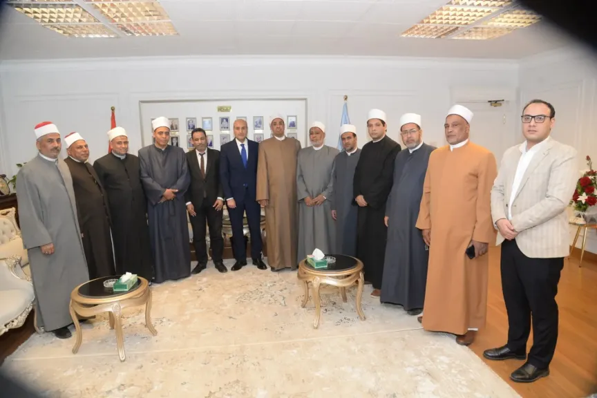 محافظ أسيوط يستقبل وفد ”الأوقاف” و”الأزهر” لتهنئته بتولي المسؤولية