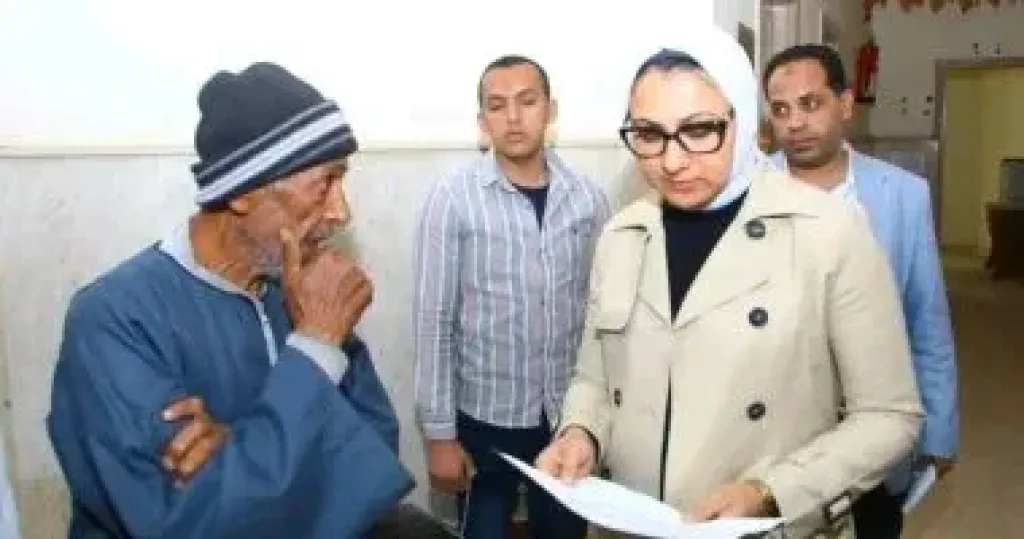 محافظ الوادي الجديد تتابع تقنين أراضي الدولة