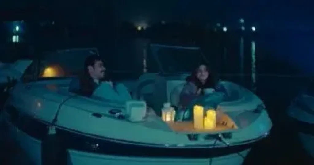 مسلسل فخر الدلتا الحلقة 9.. تارا تحتفل بتعيين فخر بسهرة رومانسية في مراكب بالنيل