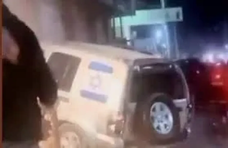 حوادث لحظة دهس سيارة تحمل علم إسرائيل عدة أشخاص في كرداسة بالجيزة