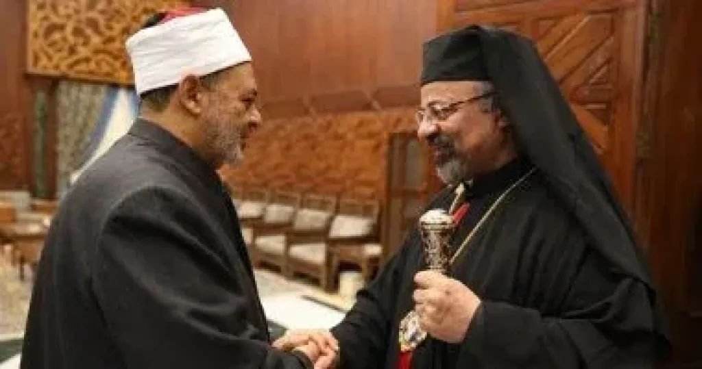 رئيس الطائفة الإنجيلية يطمئن على شيخ الأزهر هاتفيًا من الإمارات