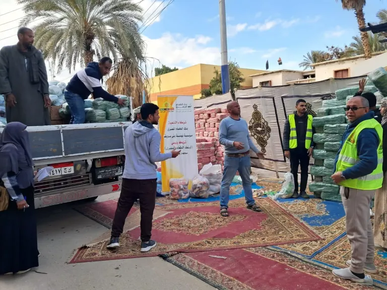 نهضة بني سويف وبنك الطعام يواصلان دعم الأسر رمضانياً بنظام الماركت