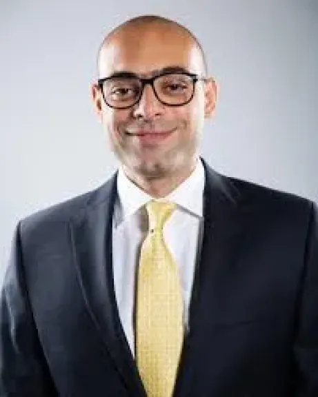 النائب أحمد علاء فايد يرفض 4 اتفاقيات قروض لمشروع سكة حديد العاشر من رمضان