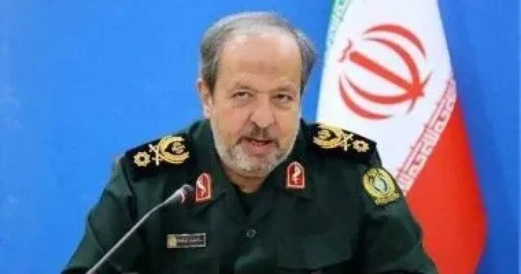 تعيين الضابط بالحرس الثورى مجيد ابن الرضا وزيرا للدفاع بالإنابة