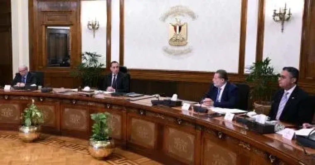 رئيس الوزراء: تحديث السيناريوهات المتكاملة للتعامل مع تداعيات الحرب