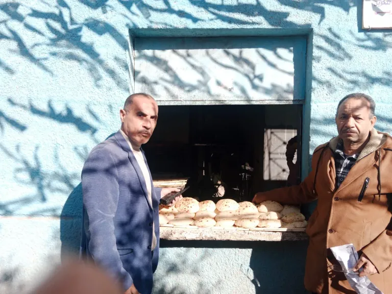 محافظ أسيوط: ضبط 23 مخالفة خلال حملة مفاجئة على 20 مخبزًا بغرب