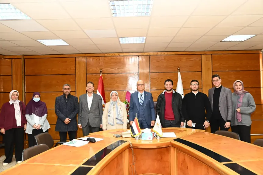 الدكتور المنشاوي يتابع تنفيذ برنامج ميكنة شئون التعليم والطلاب بكلية الحاسبات