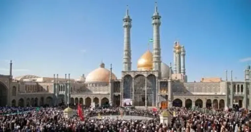 قصف جوى يستهدف مبنى مجلس خبراء القيادة فى مدينة قم الإيرانية