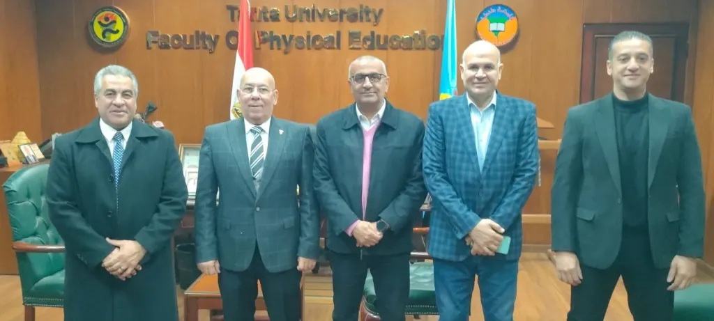 رئيس اتحاد الكاراتيه يشارك في سيمينار كلية علوم الرياضة بطنطا حول تعديلات التحكيم الدولي”