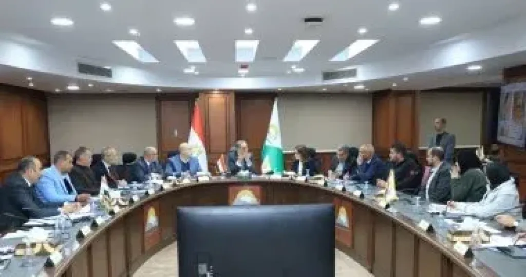 محافظ الجيزة: استجابة فورية لشكاوى المواطنين.. ولن ندخر جهدا لتلبية المطالب