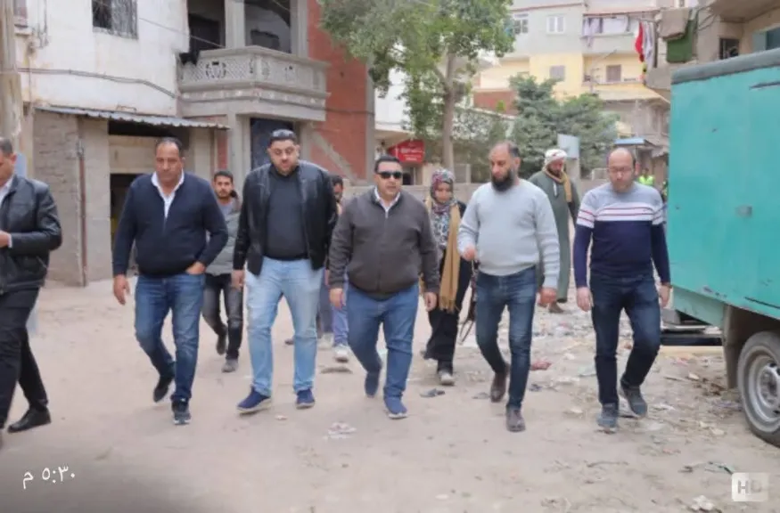 رئيس مياه البحيرة يتفقد  الوصلات المنزلية بمبادرة «حياة كريمة» بقرية الخضره بكفر الدوار