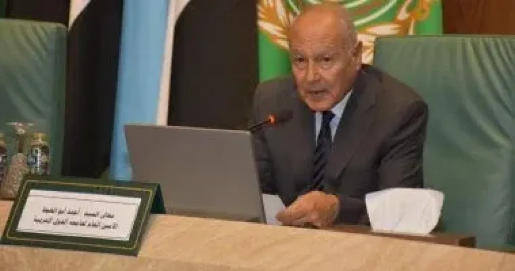 أبو الغيط: استمرار الهجمات الإيرانية خطأ استراتيجي يفاقم التوتر مع الدول العربية