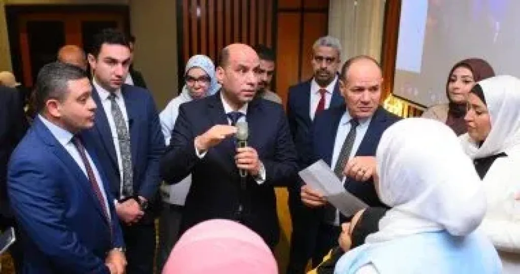 وزير العمل يوجه بحصر نسب تعيين ذوى الهمم كل 3 أشهر لمتابعة دمجهم بالسوق