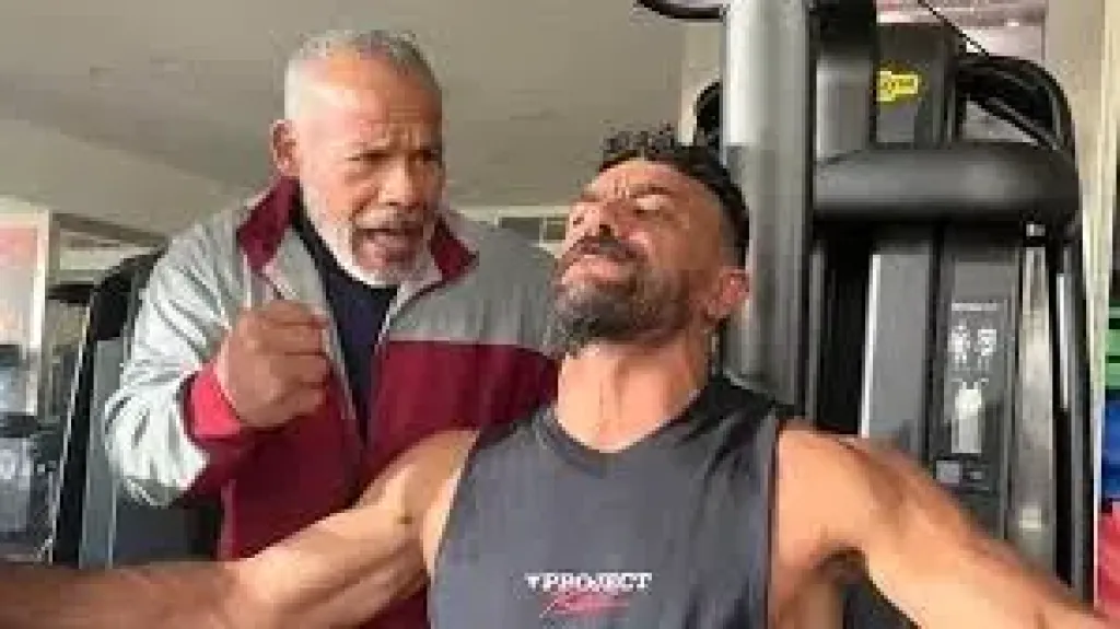 تعديل على سيناريو الحلقات الأخيرة من مسلسل “على كلاي” لأحمد العوضى