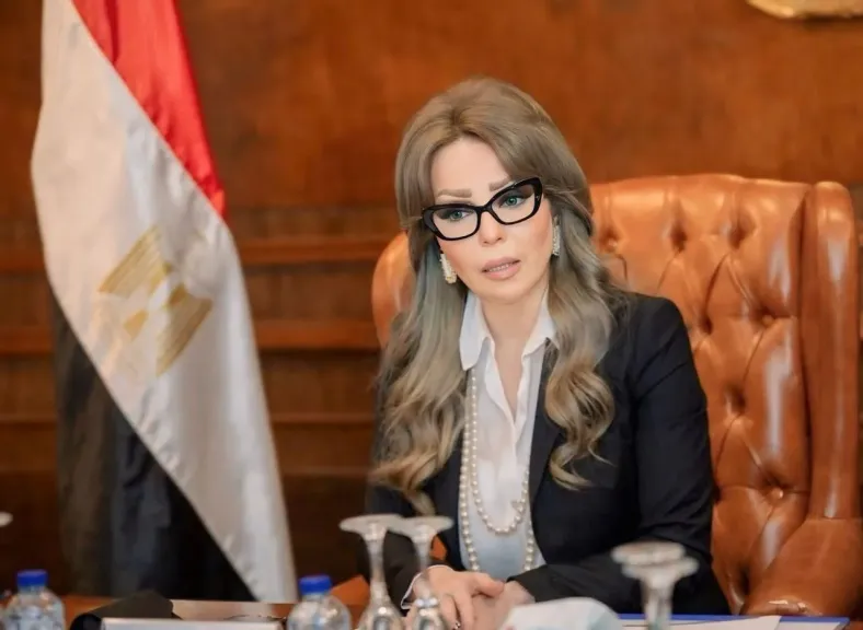 نيفين بسيوني 