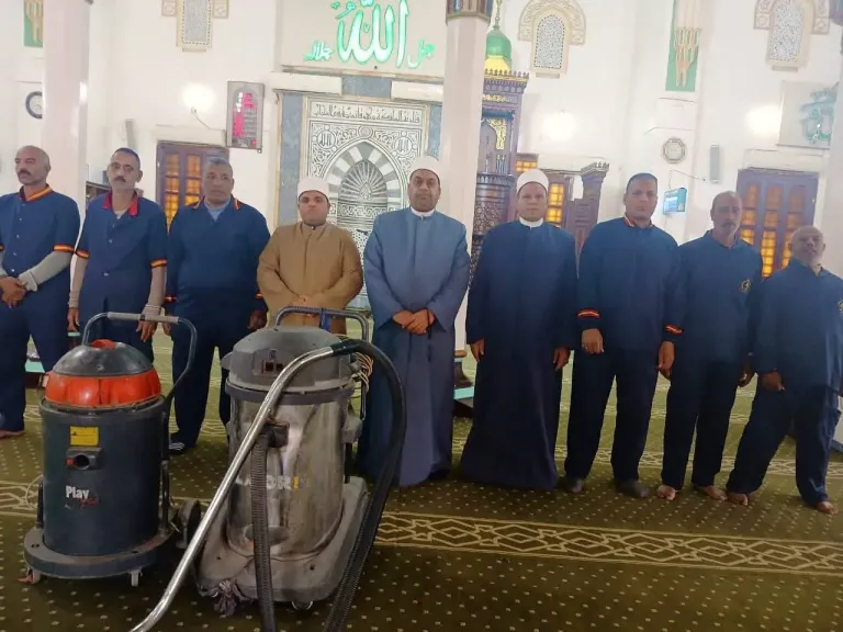أوقاف بني سويف تكثف أعمال النظافة وتهيئة المساجد استعدادًا لاستقبال المعتكفين 