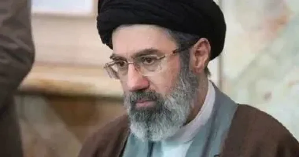 الحرس الثورى الإيرانى: ندعم المرشد الجديد مجتبى خامنئى