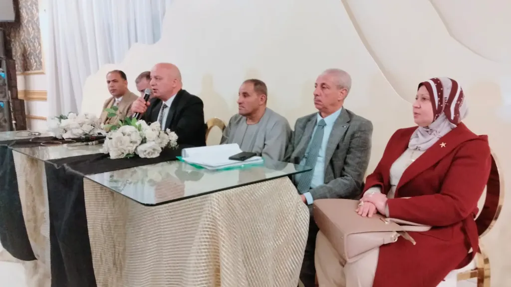 وكيل زراعة البحيرة يحذر رؤساء الجمعيات المحلية من التعاقد او شراء مستلزمات إنتاج دون  موافقة الجهة الإدارية