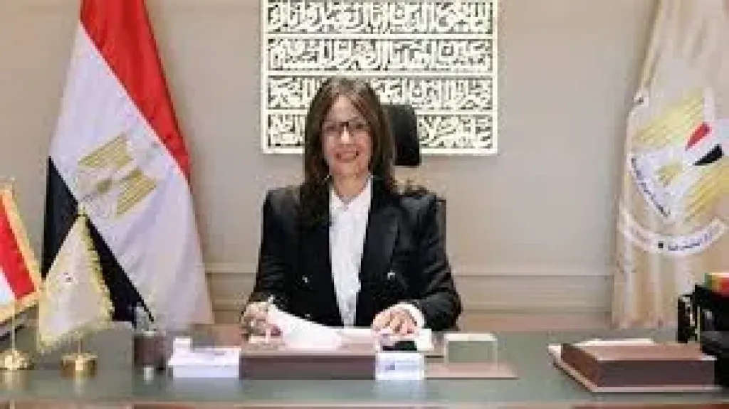 وزيرة الثقافة: توثيق بطولات شهداء مصر وتعريف الأجيال الجديدة بتضحيات أبطال الجيش والشرطة