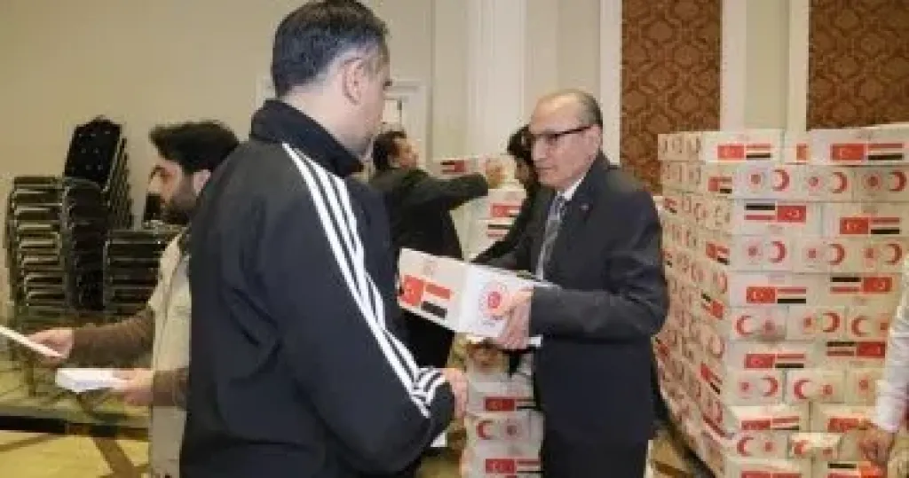 سفير تركيا في القاهرة يستضيف إفطارا لـ500 فلسطيني ويثمن موقف مصر