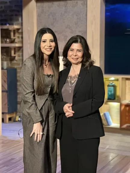 سلوي محمد علي تكشف أسرار حياتها الشخصية والمهنية في برنامج ”بين السطور”