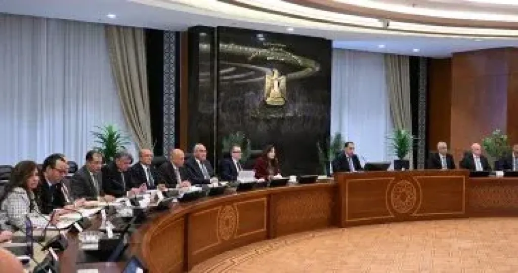 رئيس الوزراء يستعرض الموقف التنفيذي والمالي للمرحلة الأولى من حياة كريمة
