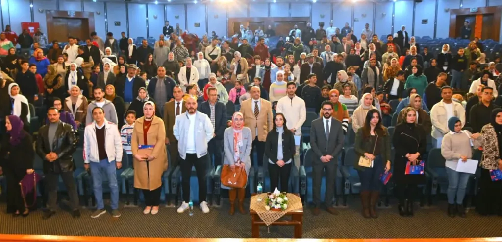 محافظ البحيرة تشهد ختام فعاليات برنامج “بهجة رمضان الفني” بـ مجمع دمنهور للثقافة والفنون