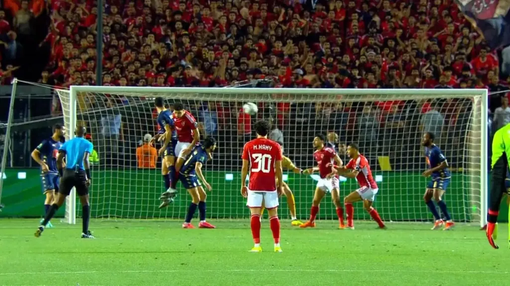 نفاد تذاكر مباراة الترجي والأهلي بدوري الأبطال