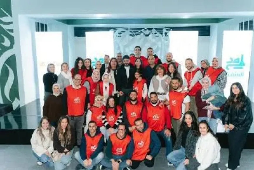 إي آند مصر تنظم حفل إفطار لإطلاق مبادرة ”كل مكالمة بتعلمهم كلمة” بحضور النجم تامر حسني