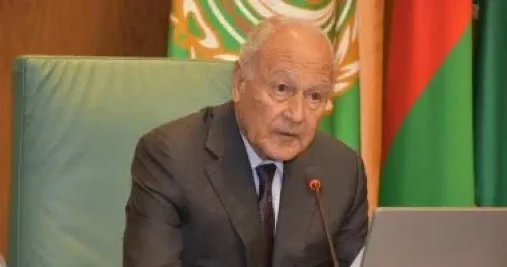 أبو الغيط يبحث مع وزير خارجية البحرين دعم مشروع قرار بمجلس الأمن يدين هجمات إيران