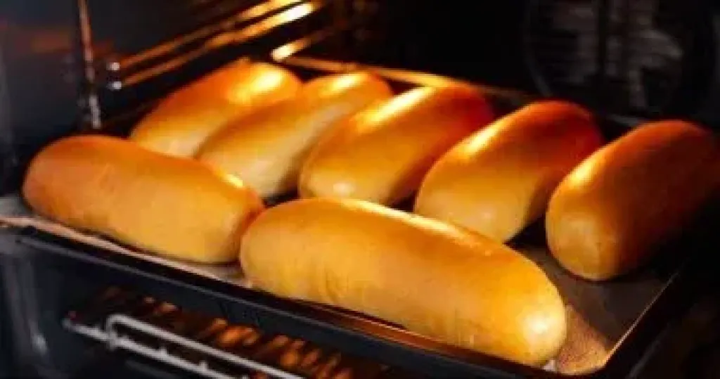 وزير التموين: 2 جنيه حداً أقصى لسعر رغيف الفينو وزن 50 جرامًا