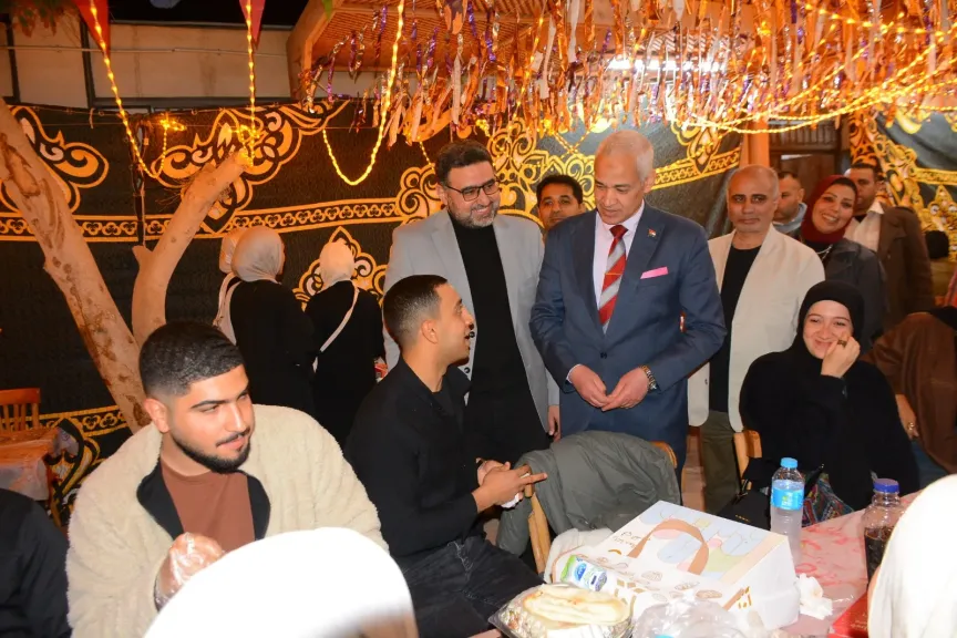 .. جامعة أسيوط تنظم وتشارك في ثلاث موائد إفطار رمضانية