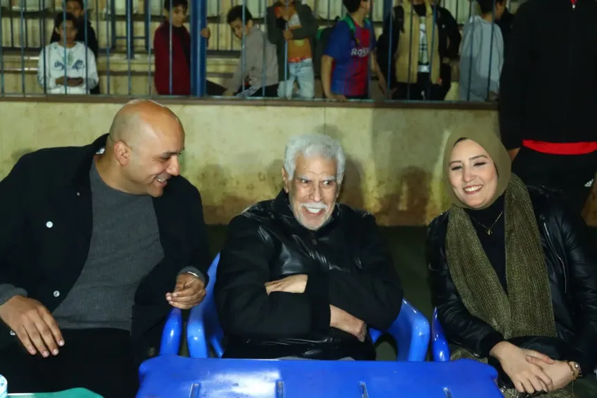 احتفاء كبير بالمعلم حسن شحاتة في نادي النصر بعد ودية الجزيرة ( صور )