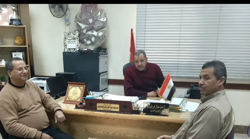 وزارة التعليم بأسيوط يعلن تشكيل غرفة عمليات بالادارات التعليمية لمتابعة حالة الطقس