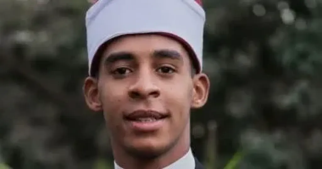 وكيل الأزهر يعزي والد الطالب محمد عجمي.. وافته المنية عقب إمامته للمصلين في صلاة التهجد