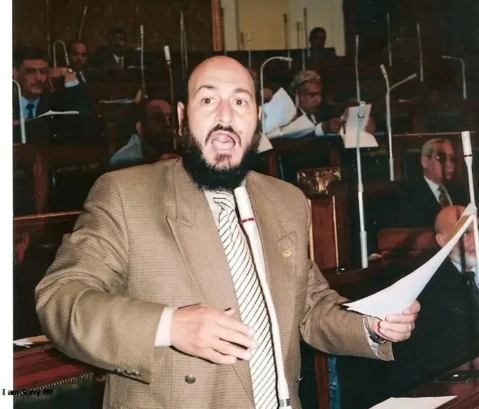 الكاتب الصحفى محمود الشاذلى يكتب : بهدوء .. زيادة البنزين وأسئله مشروعه تعكس واقع مرير .