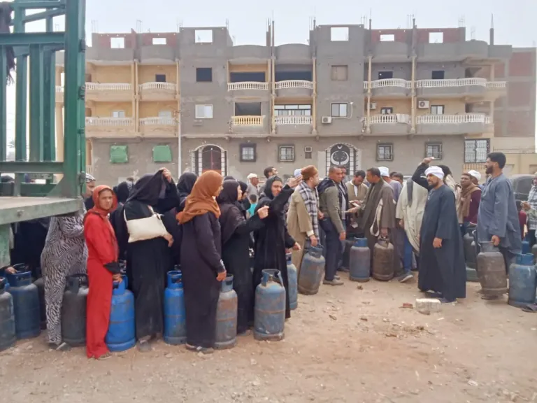 استجابة لشكاوى المواطنين .. محافظ أسيوط يوجه رؤساء المراكز والأحياء