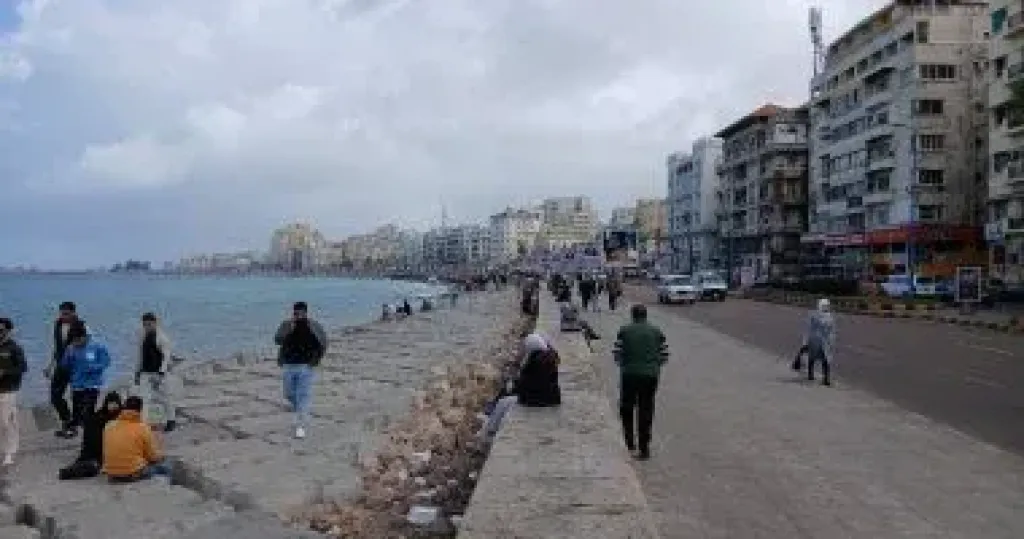 حالة الطقس اليوم الإثنين 16 مارس 2026.. شبورة ورياح وطقس بارد ليلا