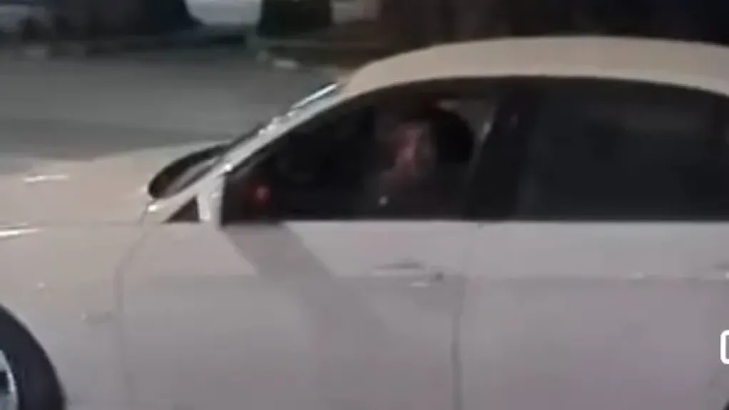 فيديو متداول لشاب يعاكس فتاة في الشارع .. أنا مش متحرش أنا بعاكس