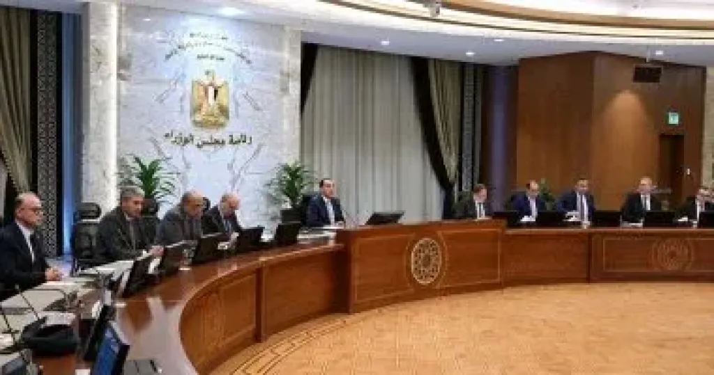 لجنة إدارة الأزمات تتابع تأثيرات الحرب على الاقتصاد العالمي والمحلي