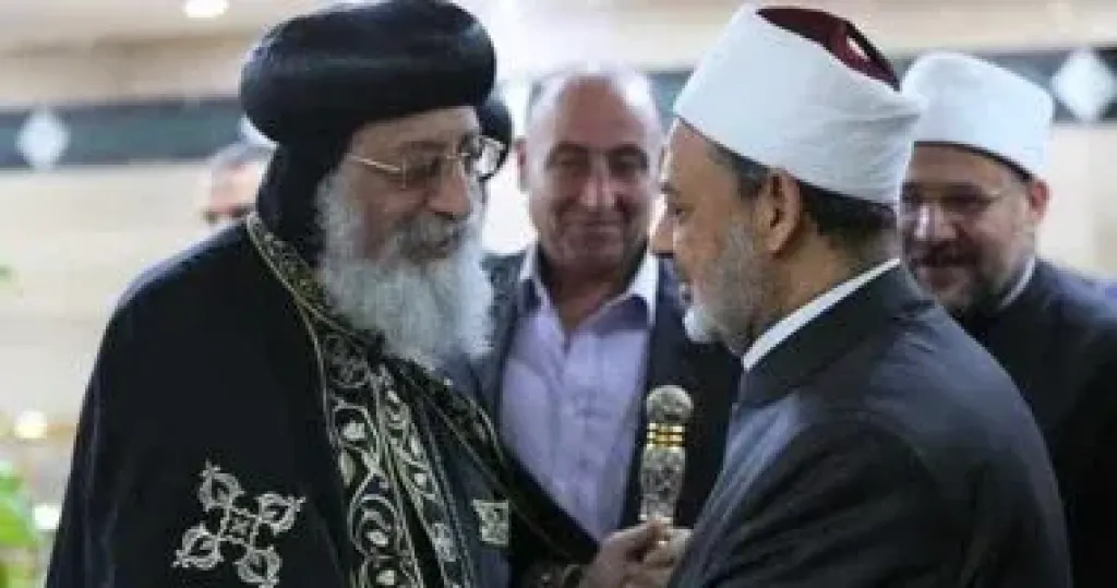 البابا تواضروس الثاني يهنئ فضيلة شيخ الأزهر بعيد الفطر المبارك في اتصال هاتفي