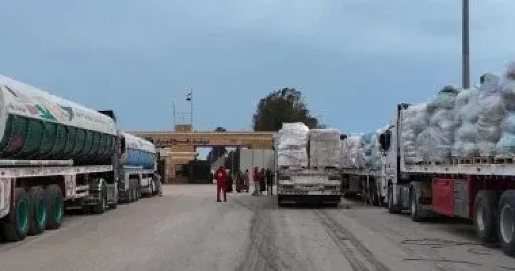 مطار العريش الدولي يستقبل طائرة مساعدات إماراتية لغزة