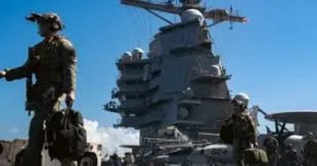 نيويورك تايمز: حريق حاملة الطائرات ”جيرالد آرفورد” استغرق أكثر من 30 ساعة.. صور