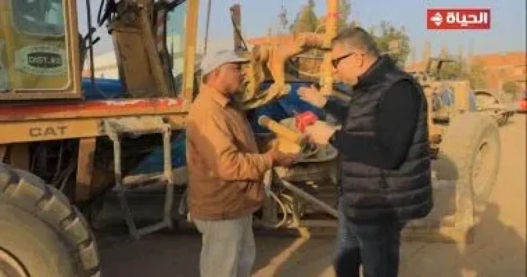 «أجمل ناس» يهدى شخص من طنطا 5000 جنيه.. وعمرو الليثى يشيد به