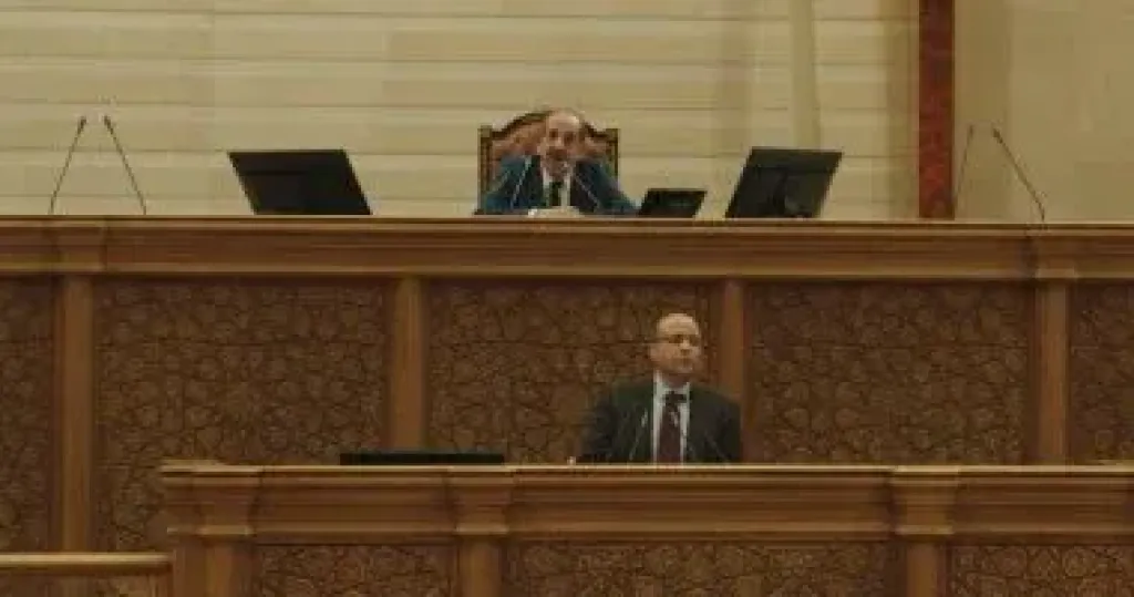 مسلسل أب ولكن الحلقة 14.. مجلس النواب يناقش قانون الاستضافة