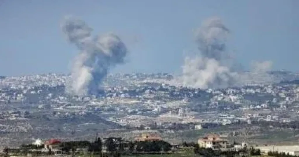 إسرائيل تعلن تدمير مروحية إيرانية ورصد صواريخ من لبنان