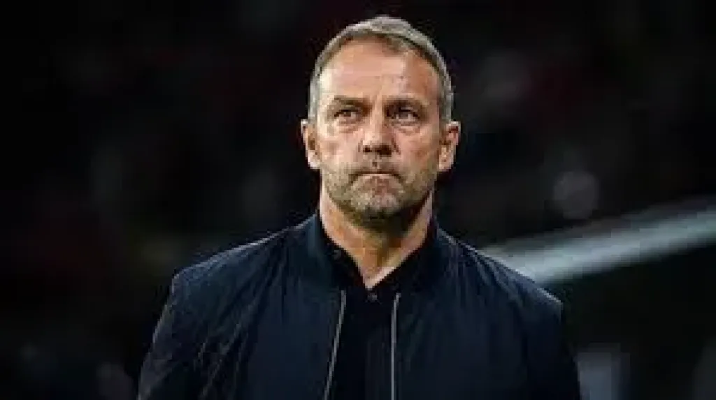 فليك يتحدث عن إصابة لامين وخيارات برشلونة قبل مواجهة خيتافي